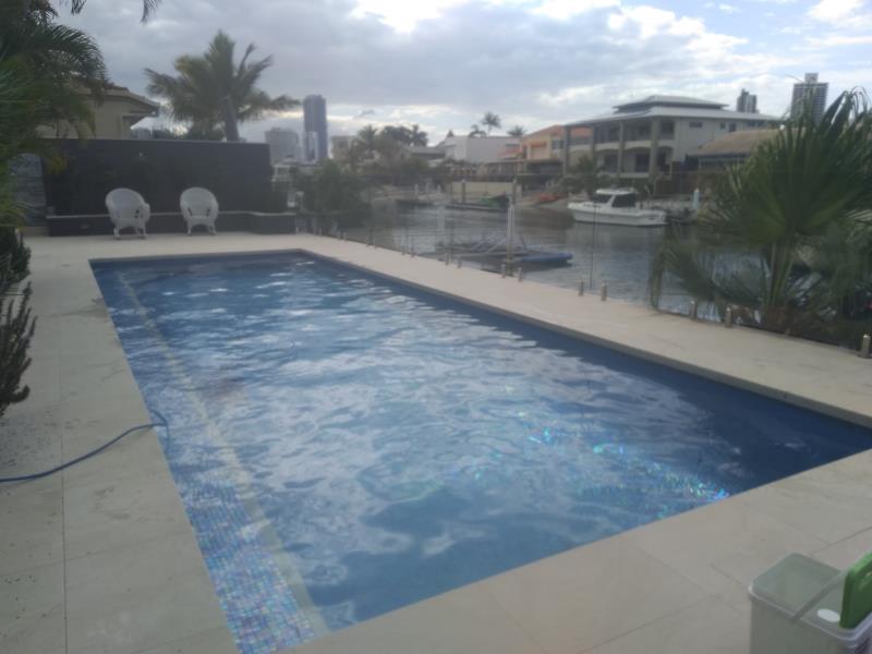pool services Paradise Waters