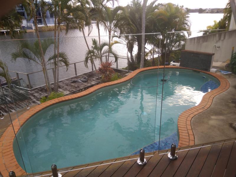 pool services Clear Island Waters