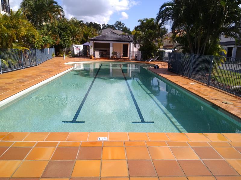 pool services Runaway Bay