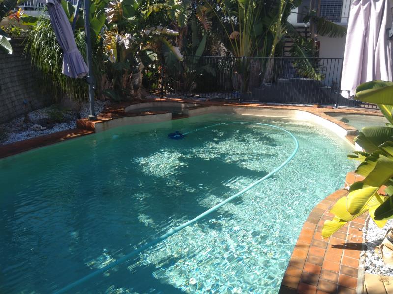 pool services Hollywell
