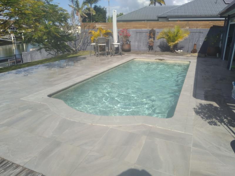 pool services Runaway Bay