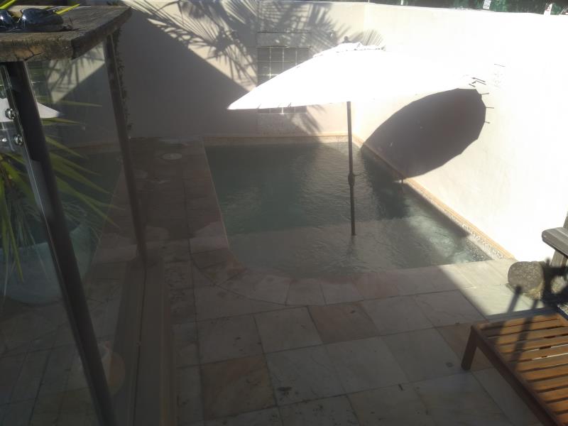 pool services Hollywell