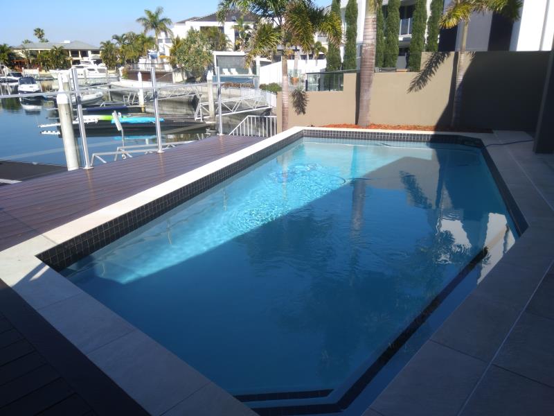 pool services Paradise Point