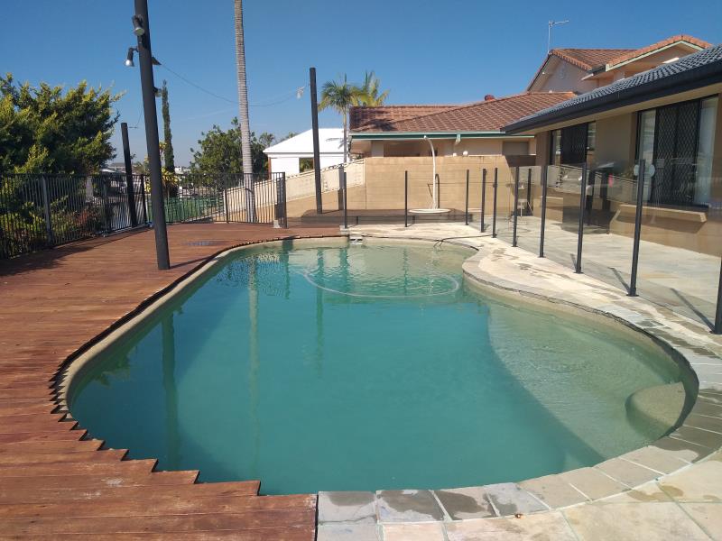 pool services Sorrento