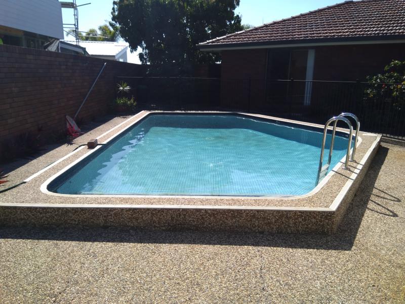 pool services Paradise Point