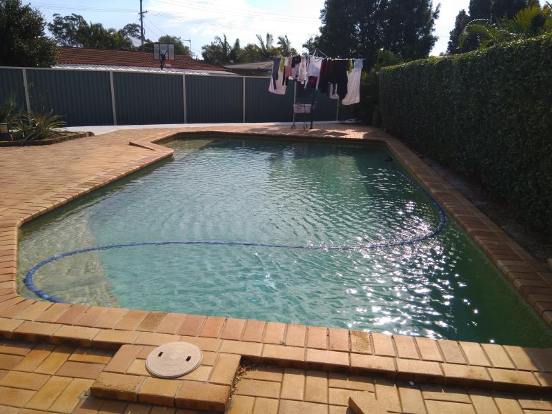 pool services Runaway Bay