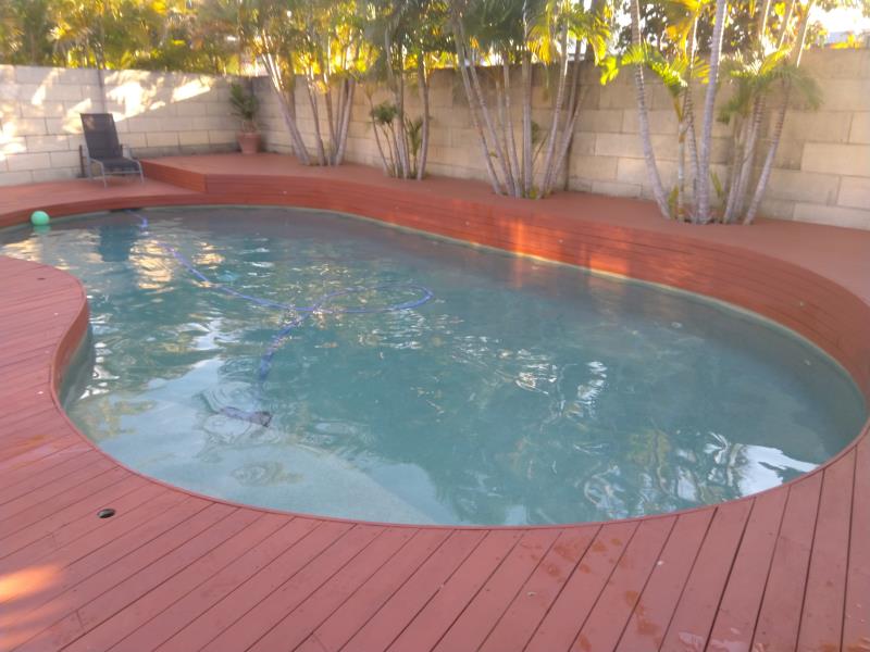 pool services Helensvale