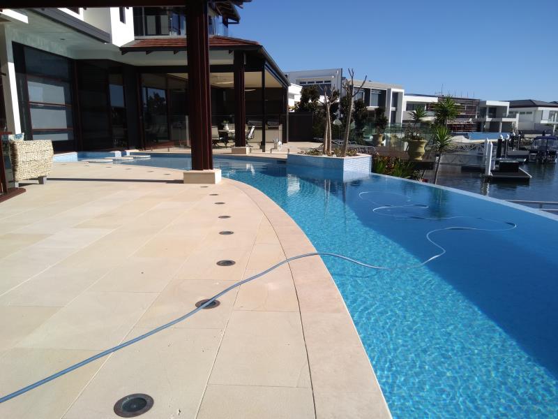 pool cleaner Sanctuary Cove