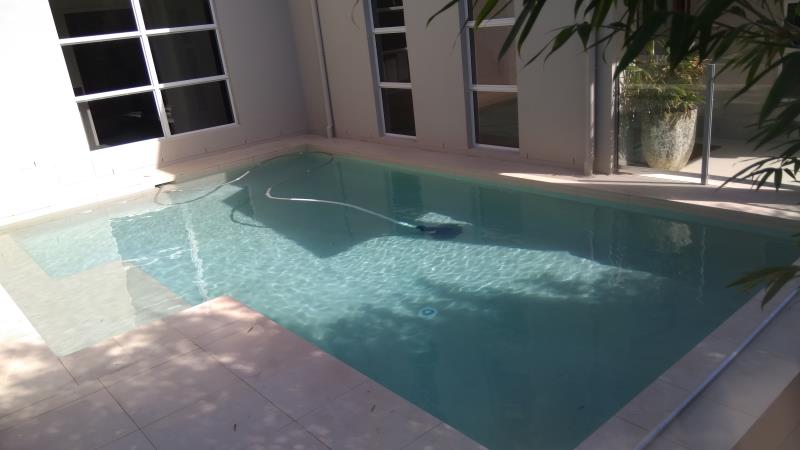 pool cleaner Sanctuary Cove