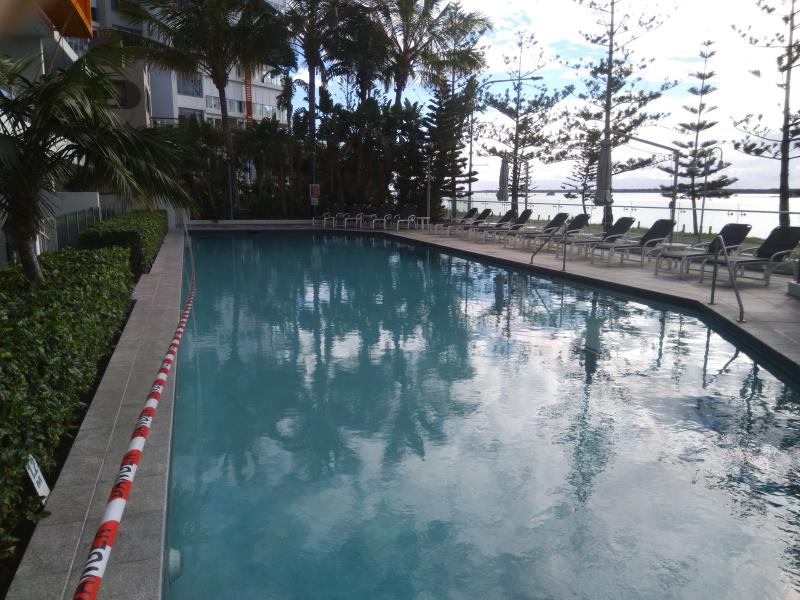 pool services Biggera Waters