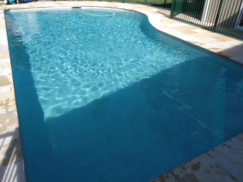 pool cleaner Southport