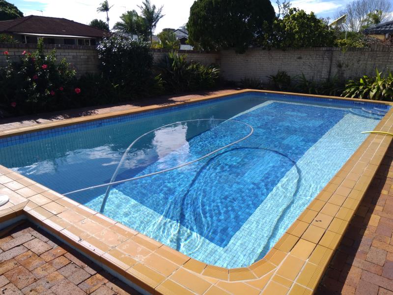 pool cleaner Benowa