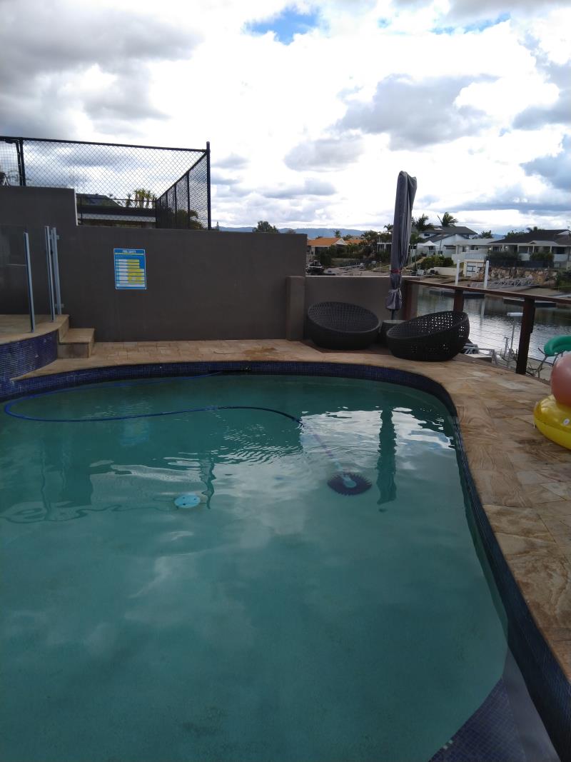 pool cleaner Bundall