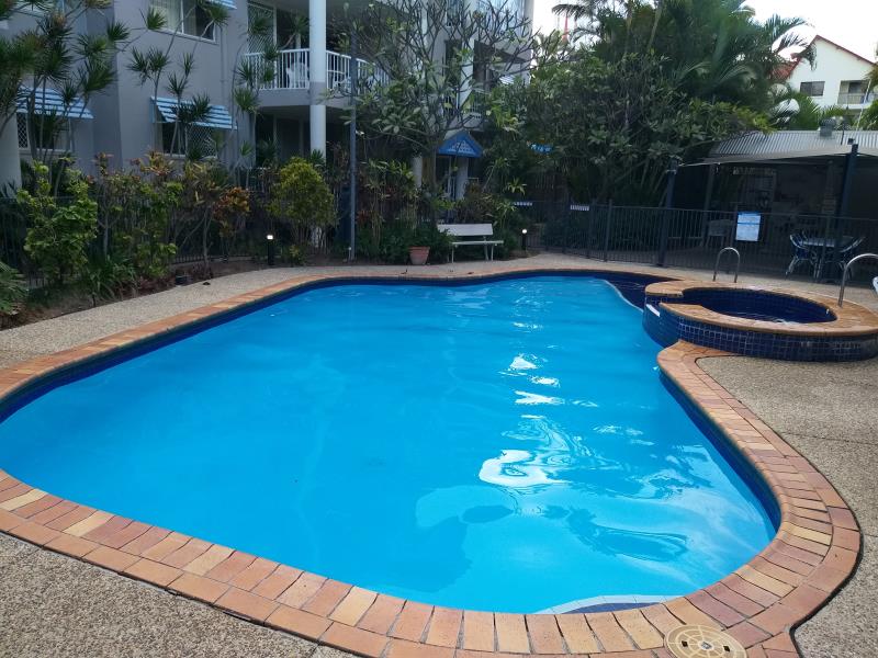 pool services Broadbeach