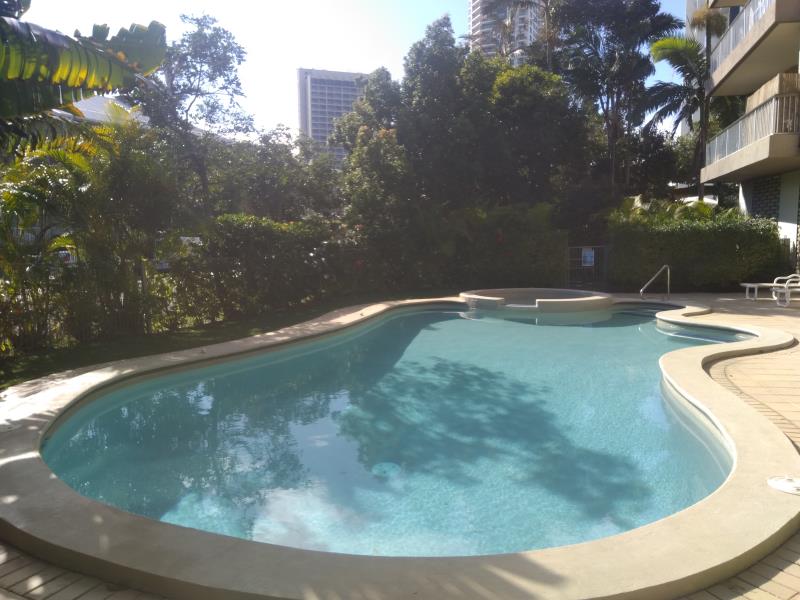 pool services Surfers Paradise