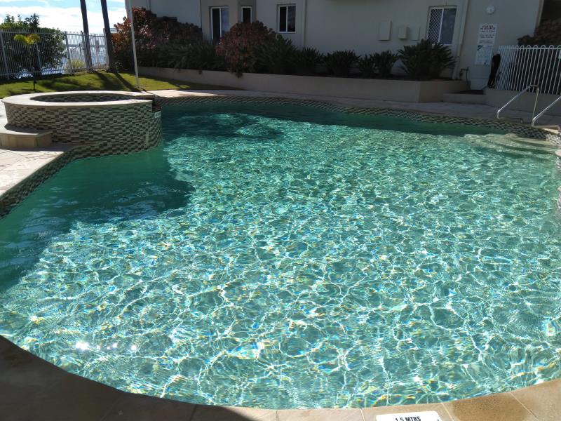pool services Runaway Bay