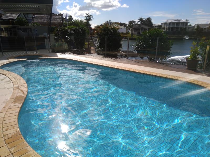 pool services Mermaid Waters