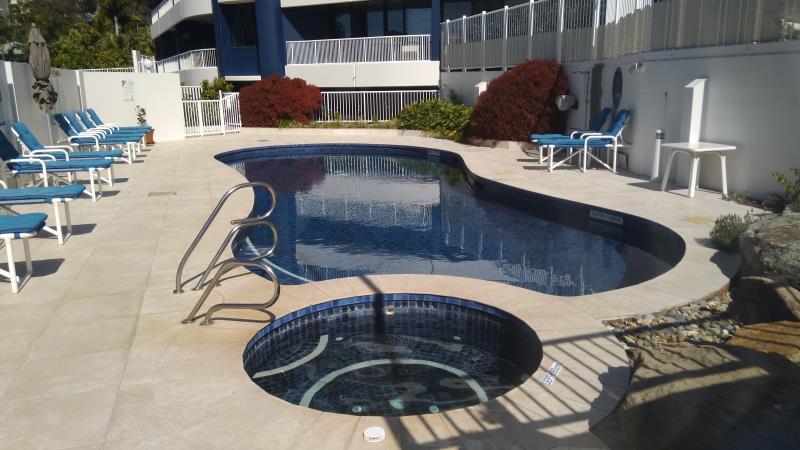 pool services Runaway Bay
