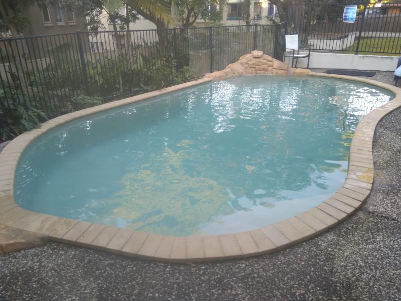 pool services Biggera Waters
