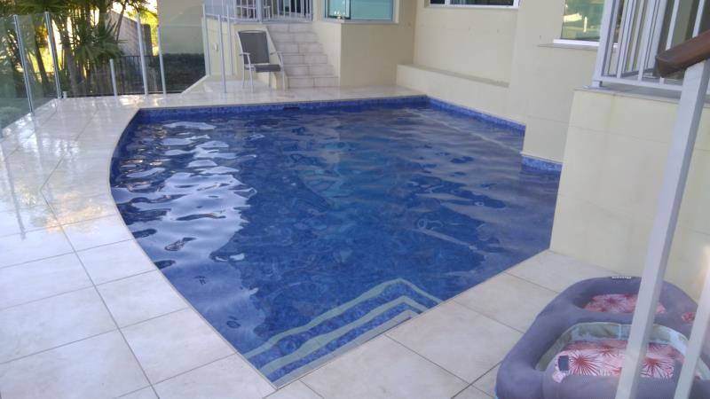 pool services Bundall