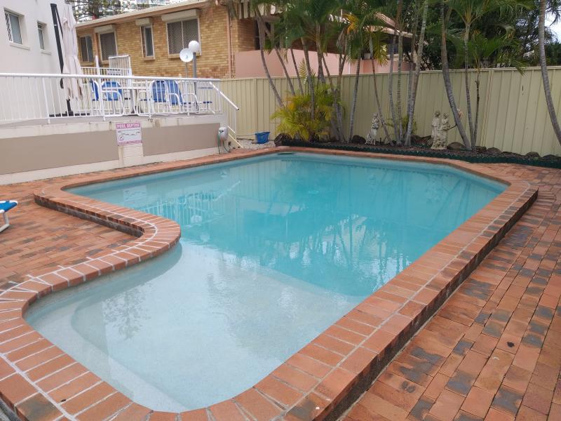 pool services Broadbeach