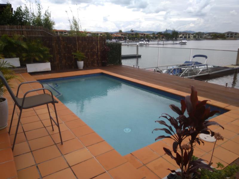 pool services Helensvale