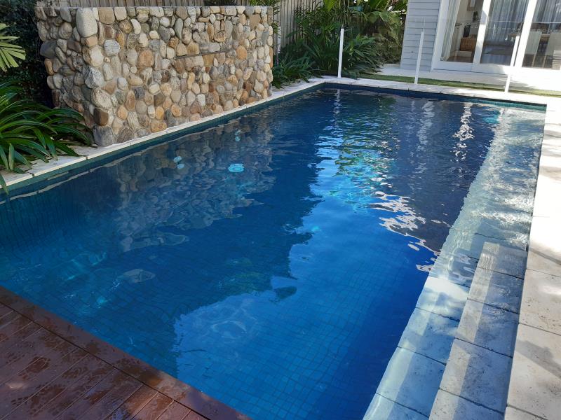 pool cleaner Southport