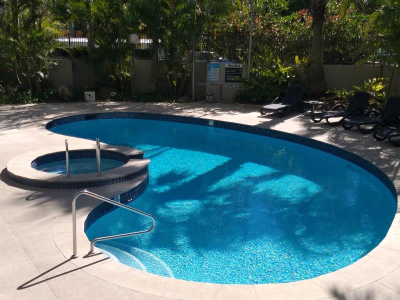 pool services Surfers Paradise