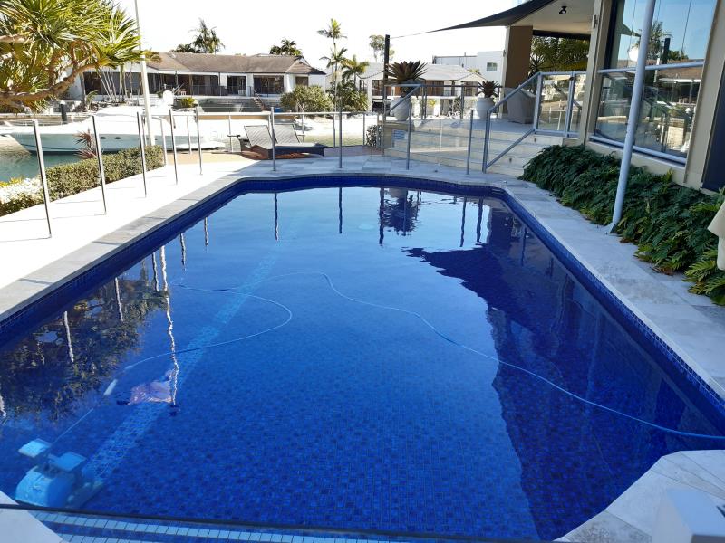 pool services Paradise Waters