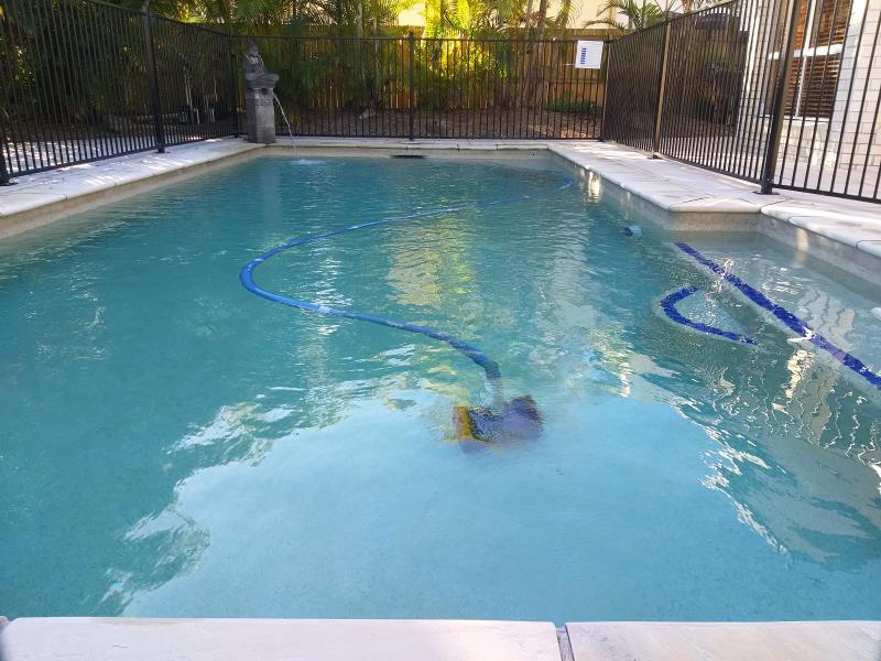 pool cleaner Clear Island Waters