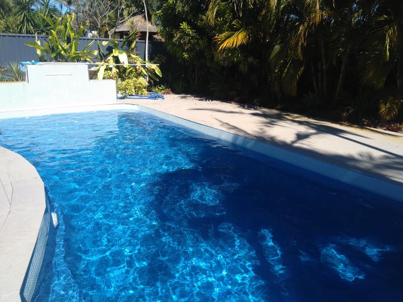 pool cleaner Bundall