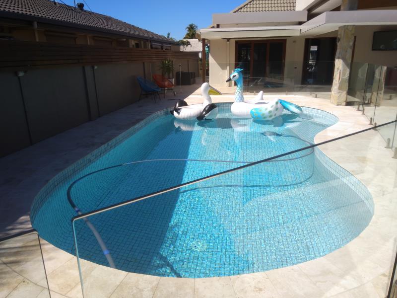 pool services Runaway Bay