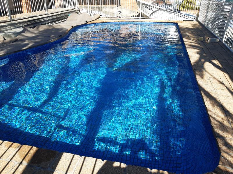pool services Runaway Bay