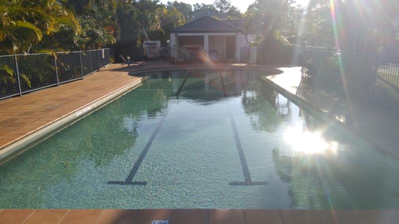 pool cleaner Runaway Bay