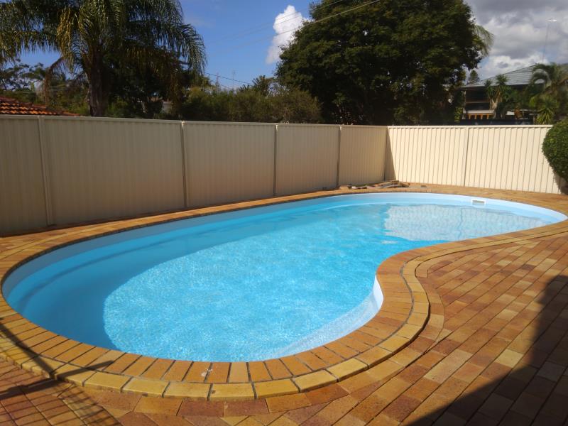 pool services Bundall