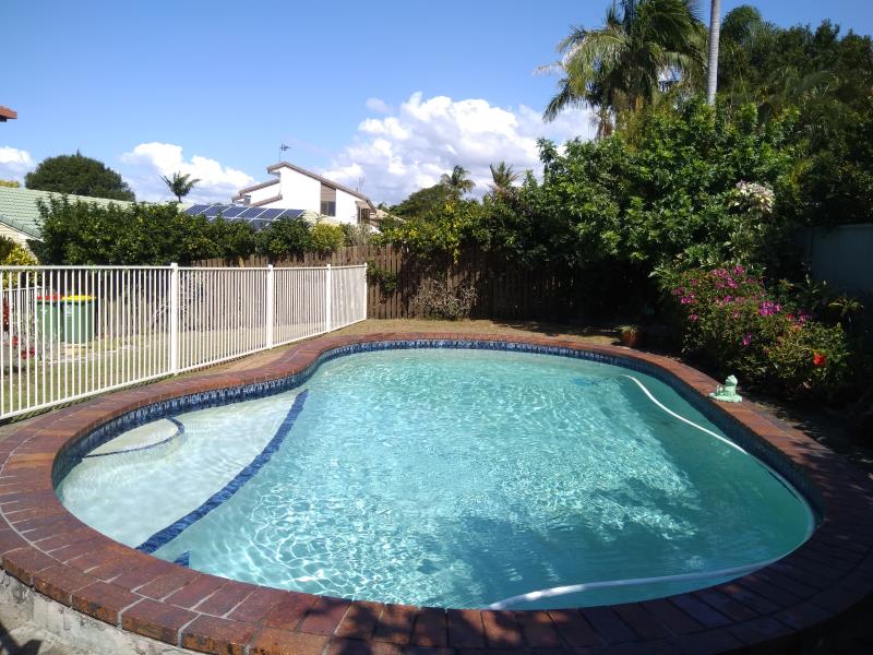 pool services Hollywell