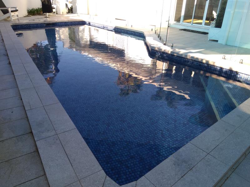 pool cleaner Bundall