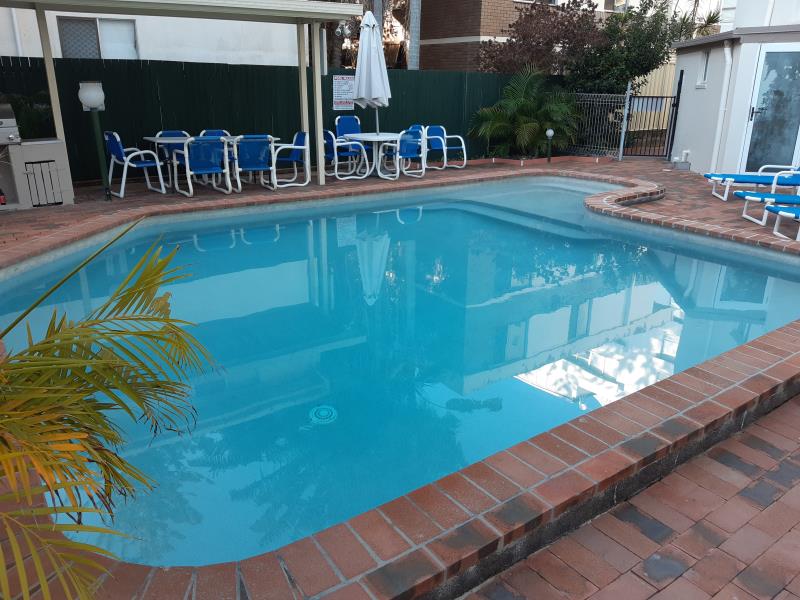 pool services Surfers Paradise