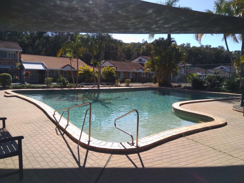 pool services Coombabah