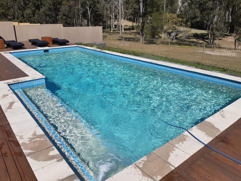 pool services Arundel