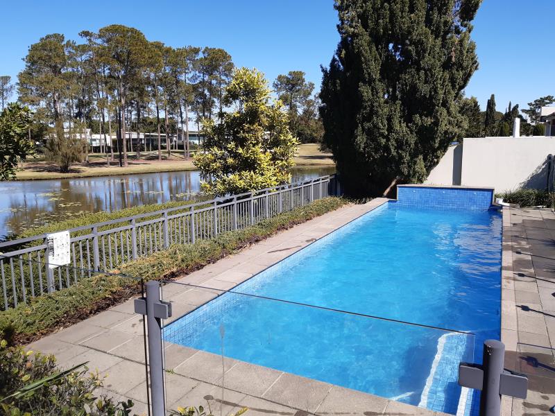 pool cleaner Sanctuary Cove