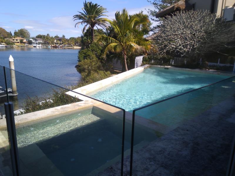pool services Isle Of Capri