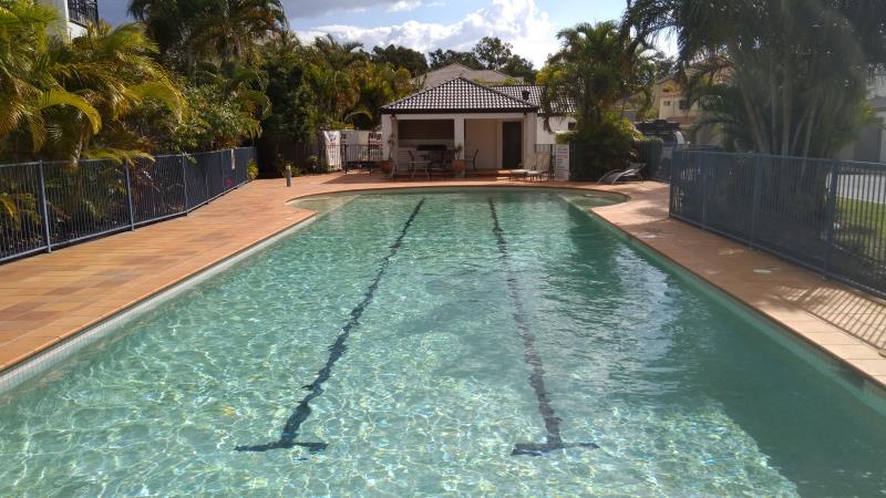 pool services Runaway Bay