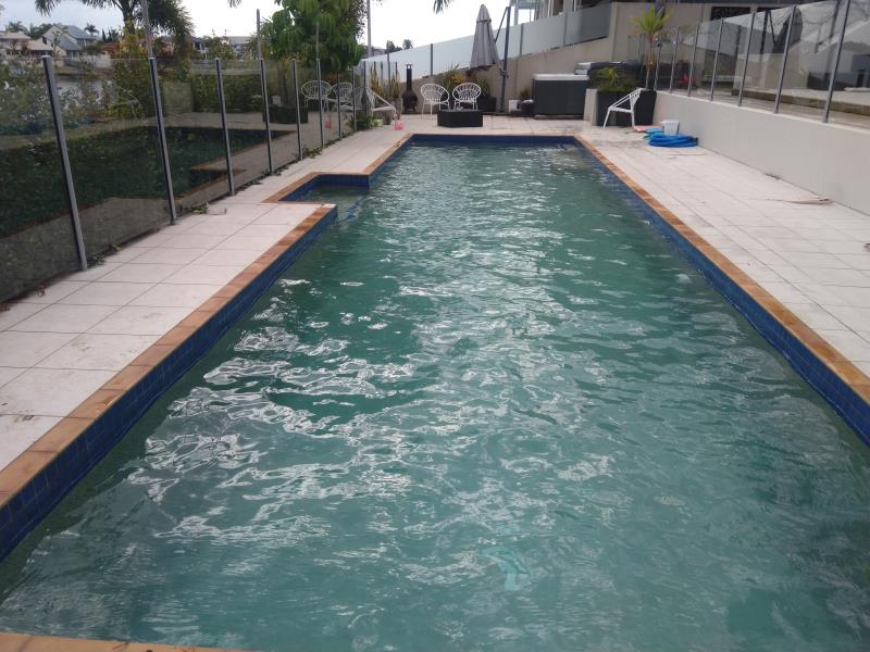 pool services Benowa