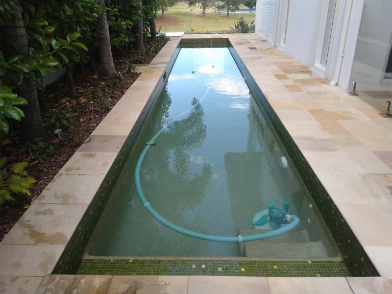 pool cleaner Benowa