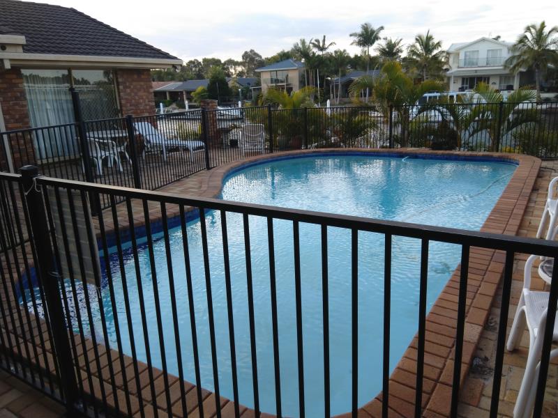 pool services Coombabah