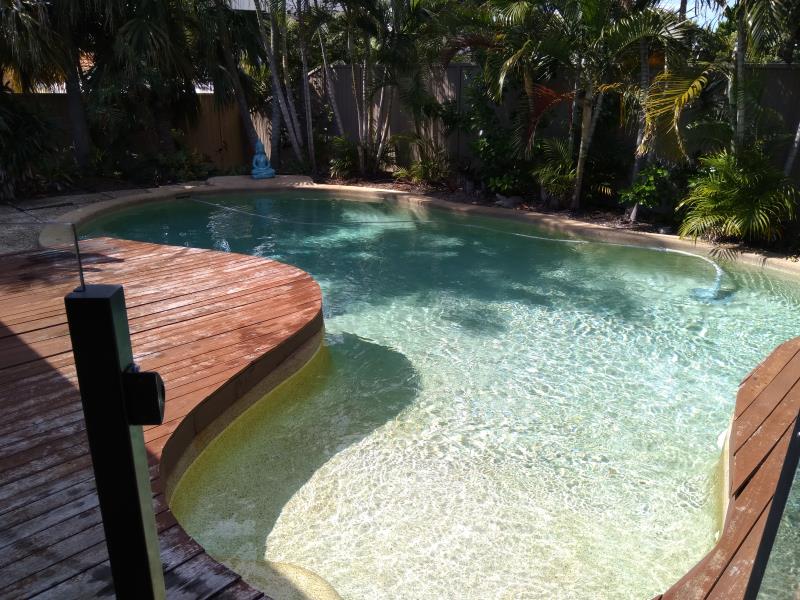 pool services Hollywell