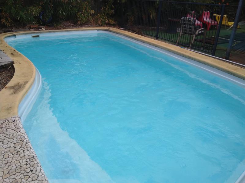 pool cleaner Benowa