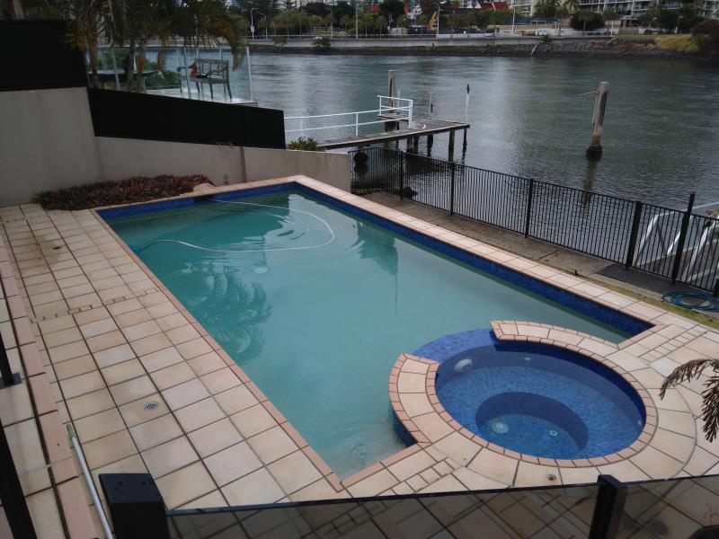 pool services Surfers Paradise