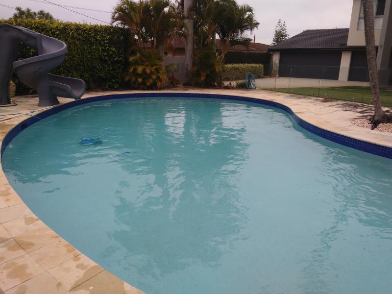 pool services Broadbeach Waters